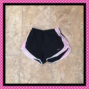 Nike Running Shorts Dry Fit Black/Pink. Small