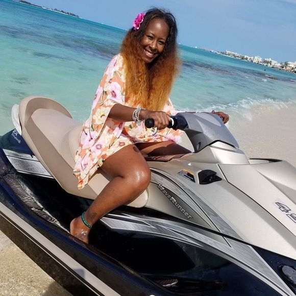 Meet your Posher, Audrey - Picture 1 of 1