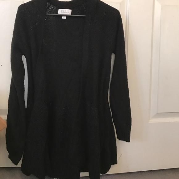 Adorable sweater - Picture 1 of 3