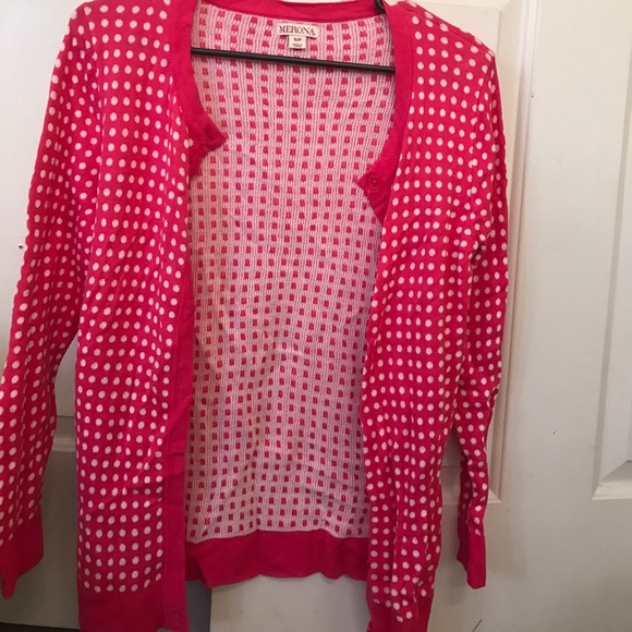 Sweater - Picture 1 of 2