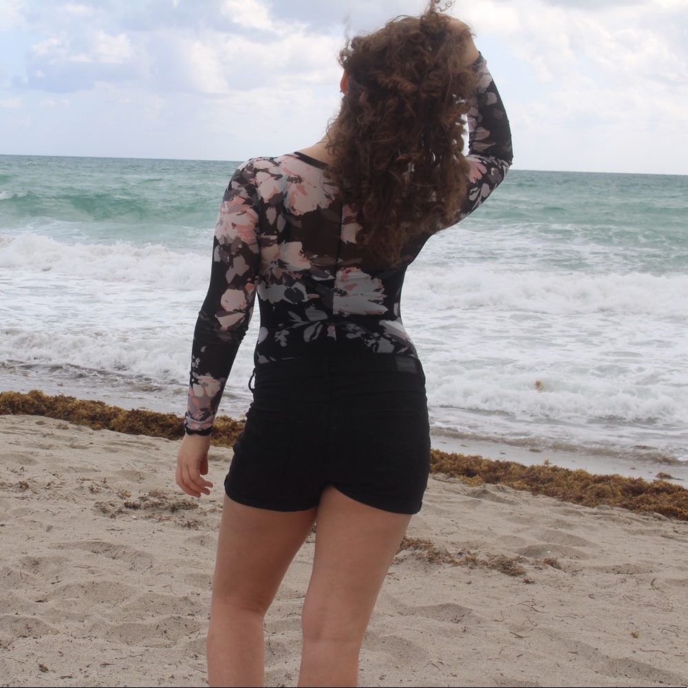 Meet your Posher, Liz