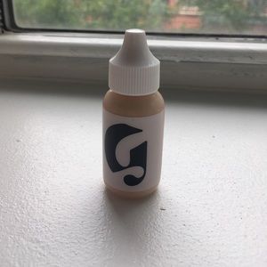 Glossier Perfecting Skin Tint in Light