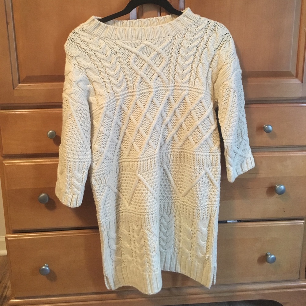 NWT sweater tunic Forever21
