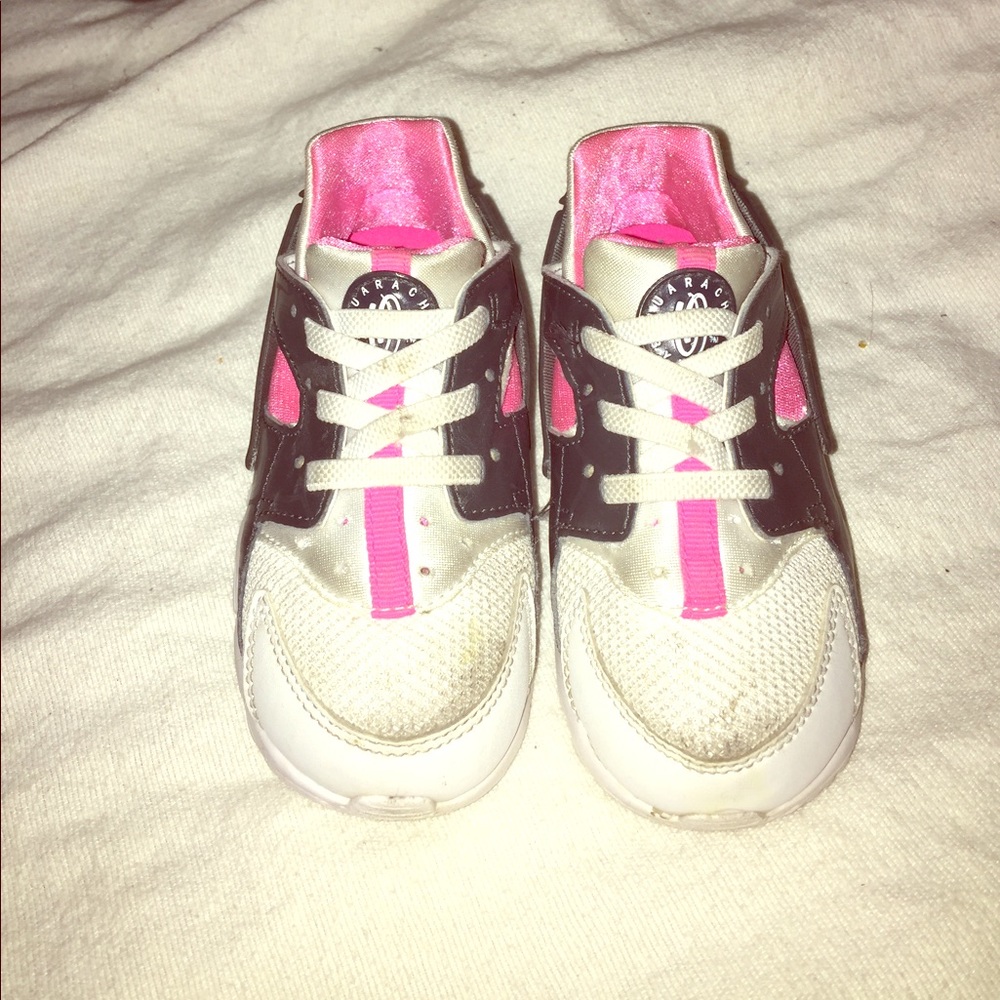 Pink and white Toddler Nike Huaraches