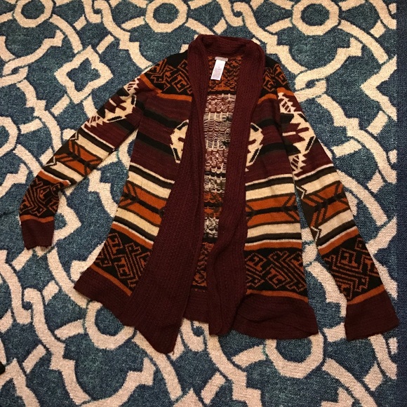 Charlotte Russe Other - Tribal Print Knit Cardigan