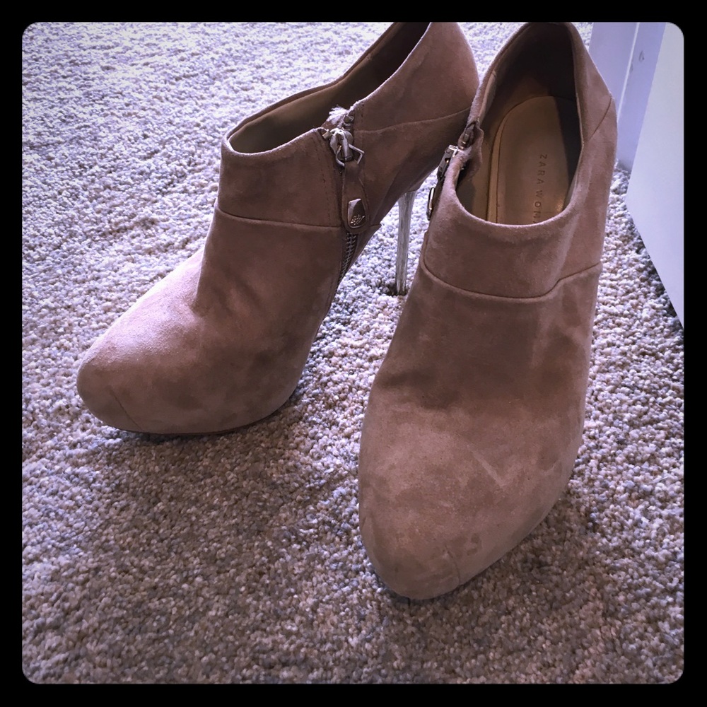 Zara booties with beautiful thin gold heel!
