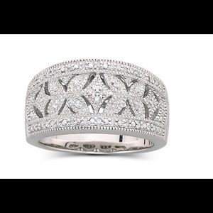 Sterling silver 1/10 CT. T. W. Diamond ring