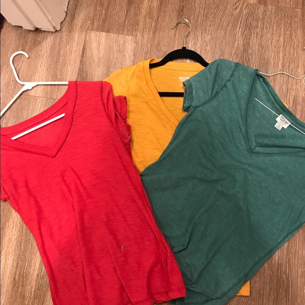 Mossimo V necks