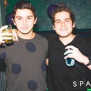 Meet your Posher, Andres