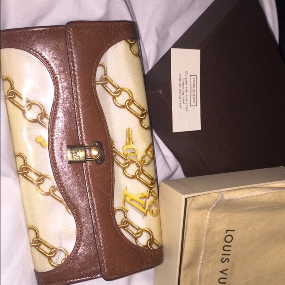 Louis Vuitton Wallet