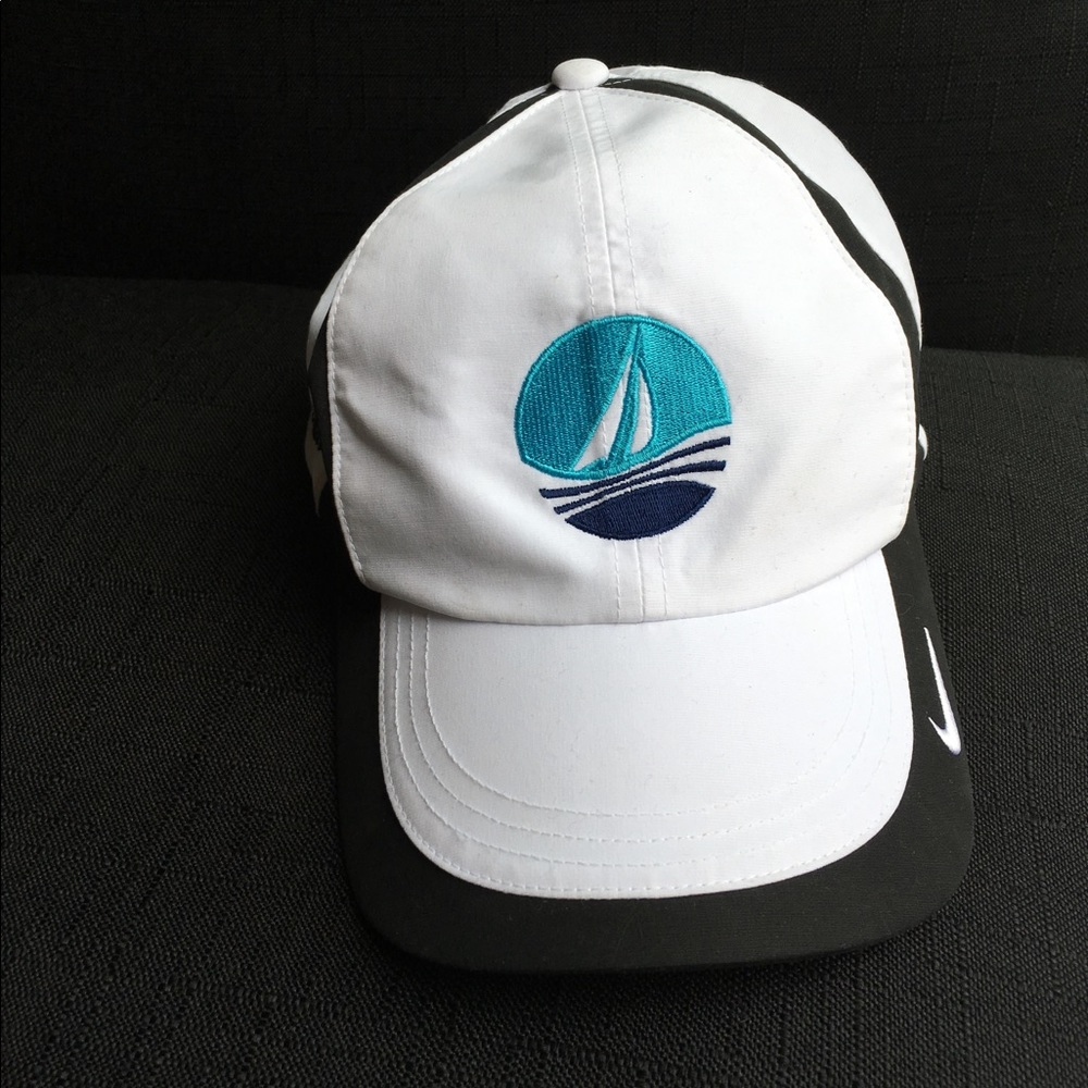 Nike Women's Hat