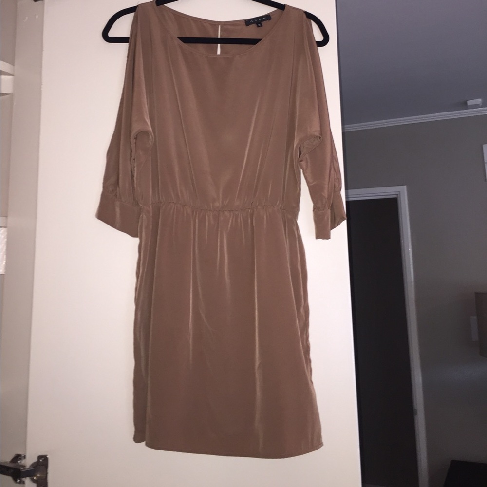 Tan 3/4 sleeve cutout dress