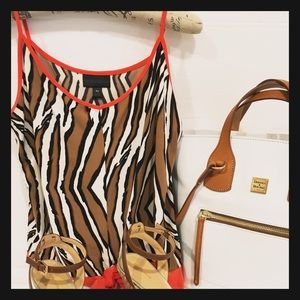 ✨NWT✨Spaghetti Straps Safari Style in Front Top