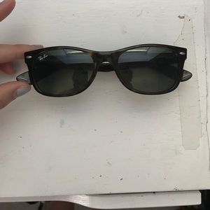 ray ban sunglasses