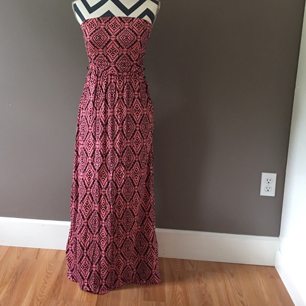💃🏼Forever 21 Maxi Dress💃🏼-Size SMALL