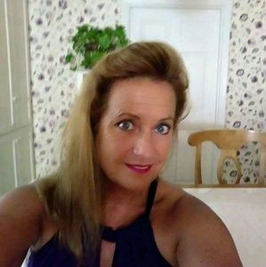 Meet your Posher, Michele