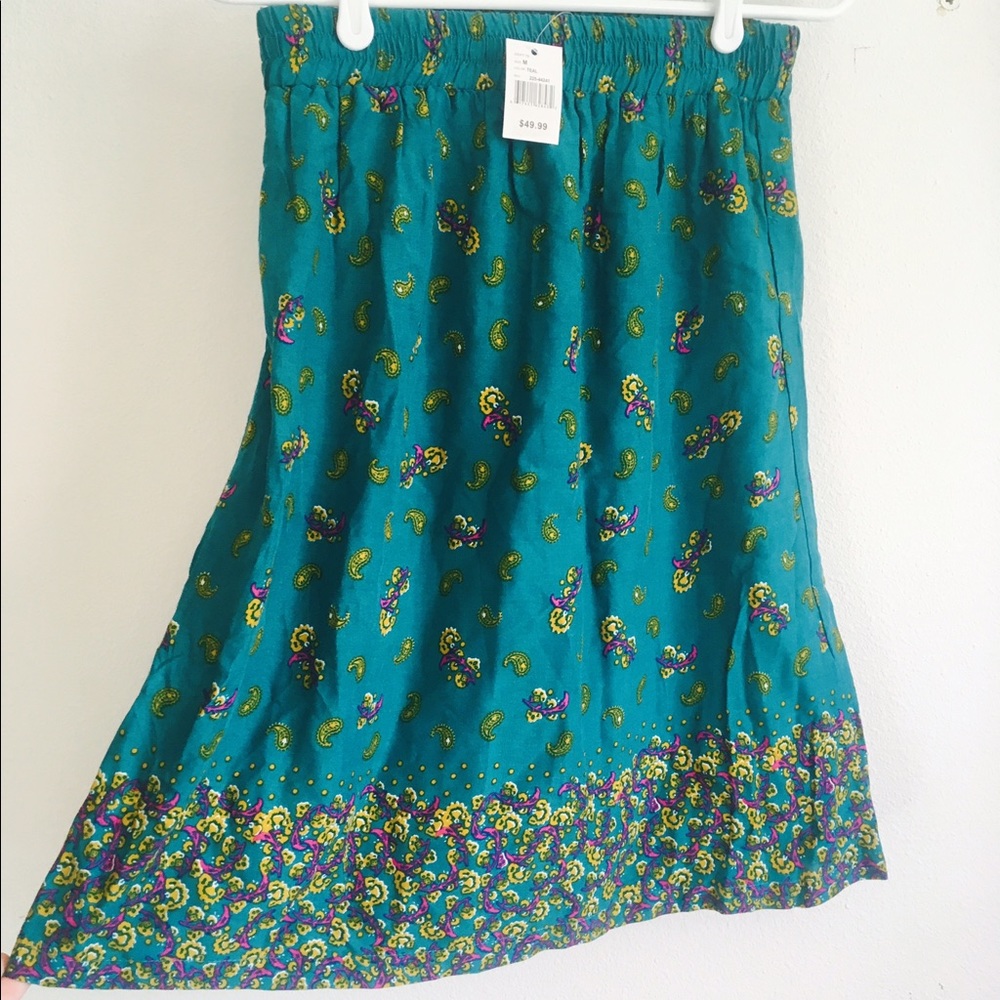 NWT SZ Med Bright Teal Patterned Skirt