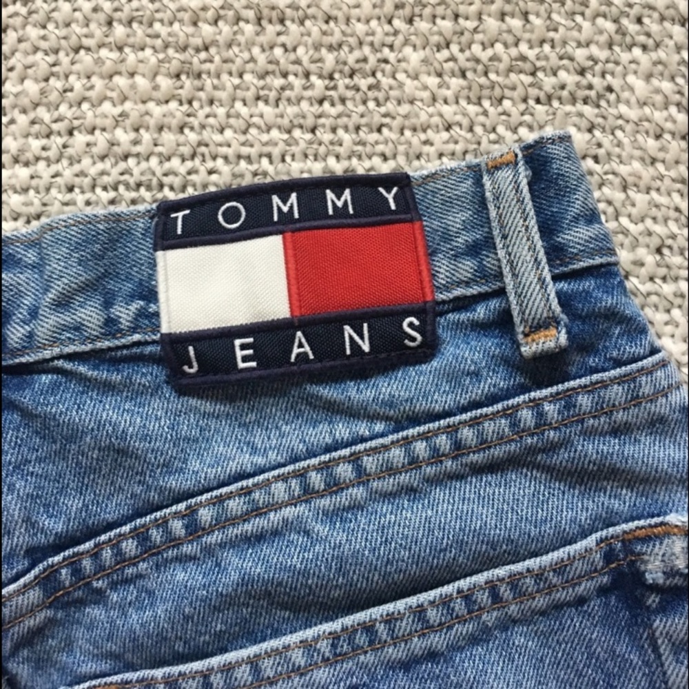 Vintage Tommy Hilfiger Jean Shorts - Picture 3 of 3