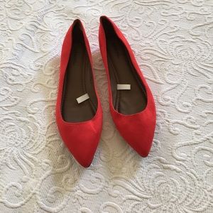 Red low-wedge flats