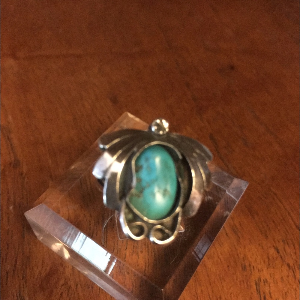 Vintage Native American turquoise hand made ring