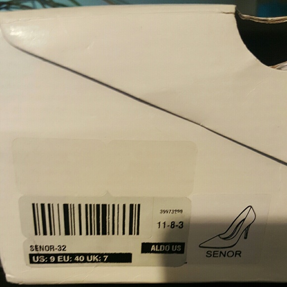 Senor Aldo like new - Picture 4 of 4