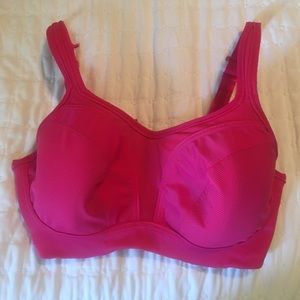 Chantelle sports bra 34 DD