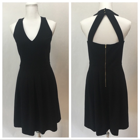 Banana Republic Dresses & Skirts - BR black v-neck halter dress with pleated skirt