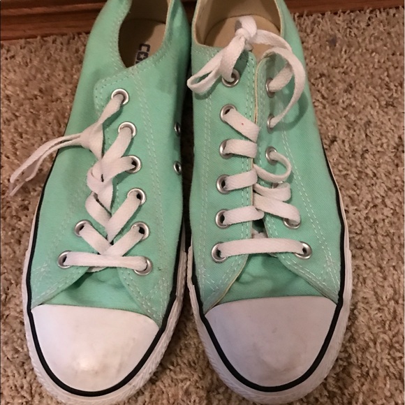 Converse - Picture 2 of 3