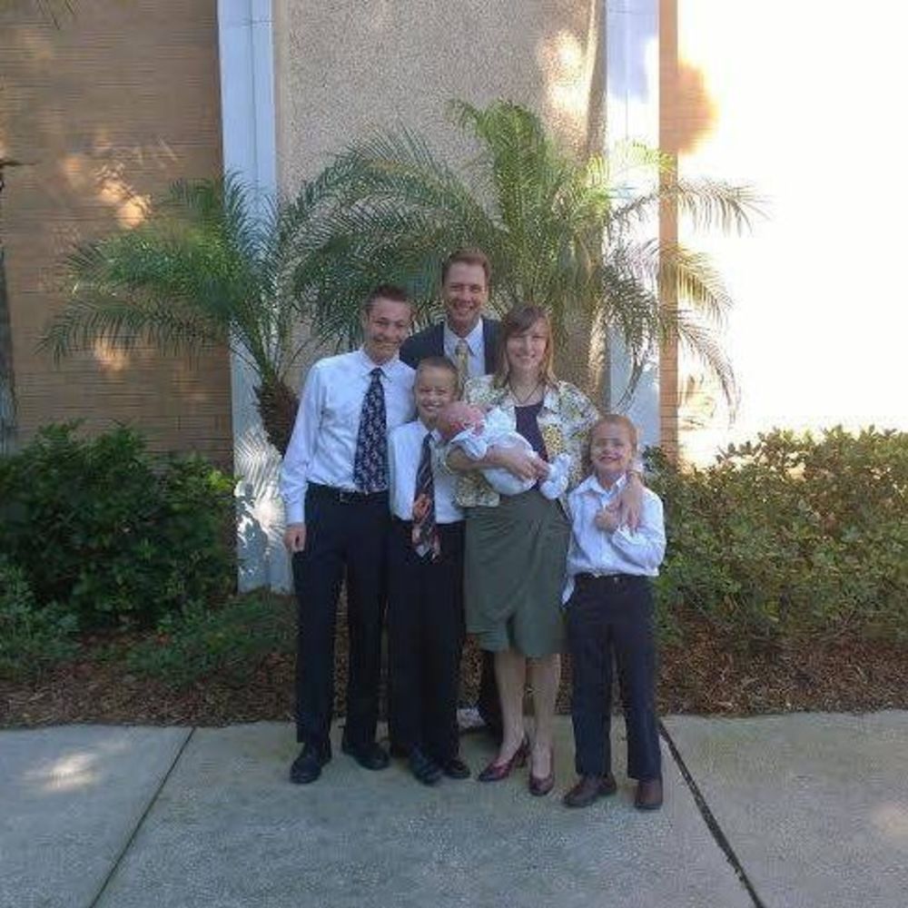 Meet your Posher, Leitha