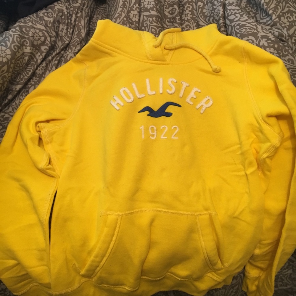 Yellow Hollister Sweatshirt
