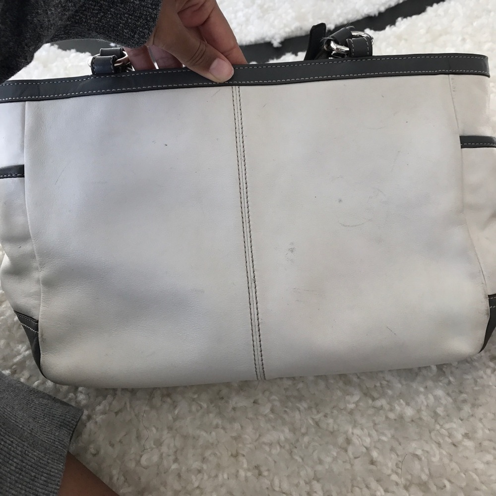 Coach purse - Picture 2 of 5