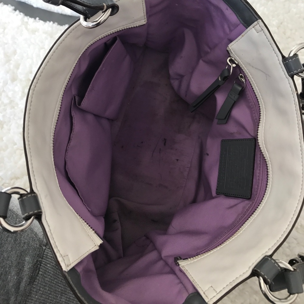 Coach purse - Picture 4 of 5