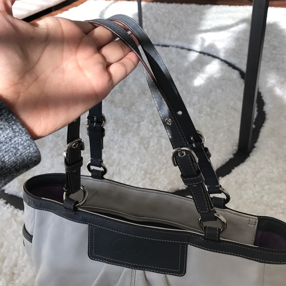 Coach purse - Picture 5 of 5