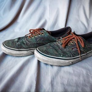 Vans "Off the Wall" Paisley Print Shoes