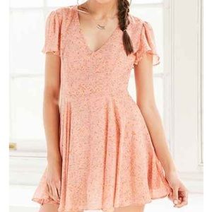 🌷NWOT Peach Floral Sundress 🌷