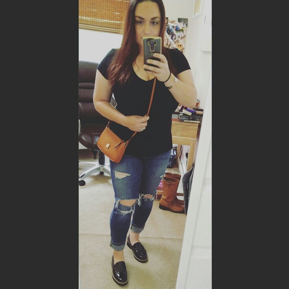 Meet your Posher, Natasha! - Picture 5 of 5