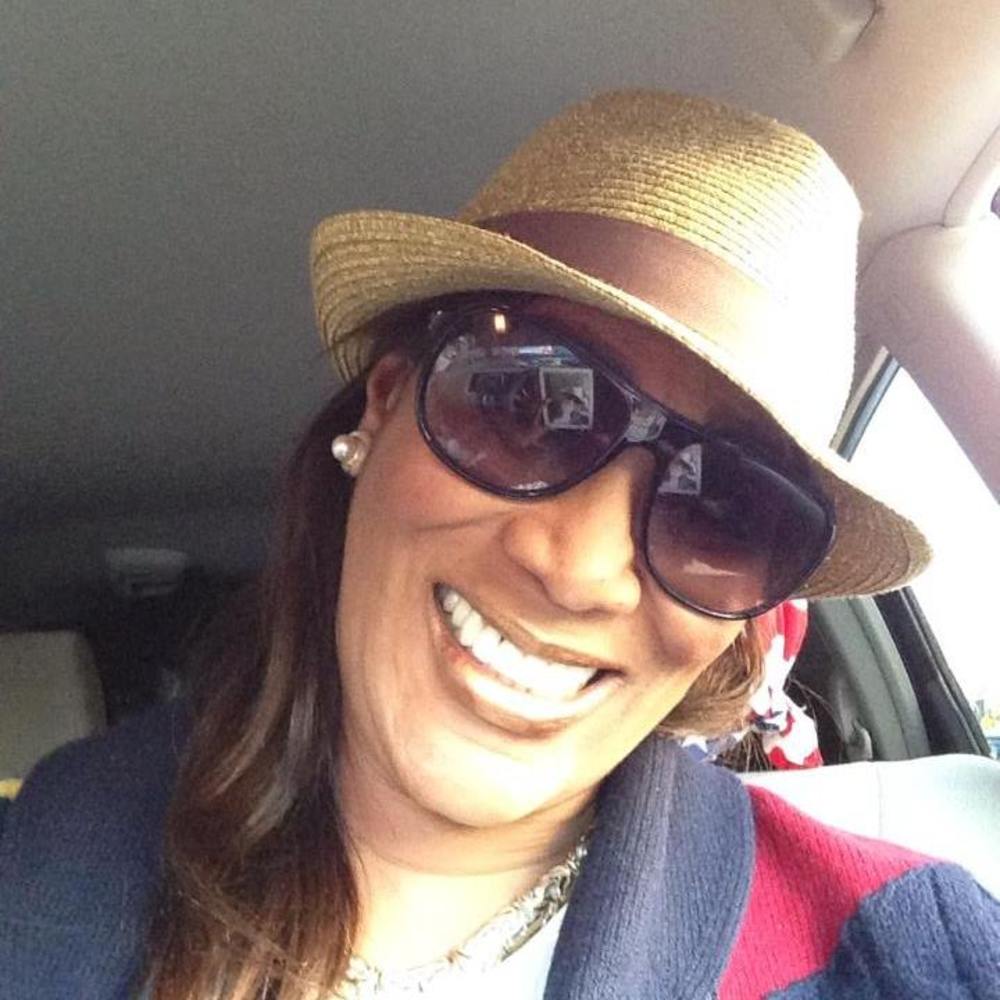 Meet your Posher, Sharon