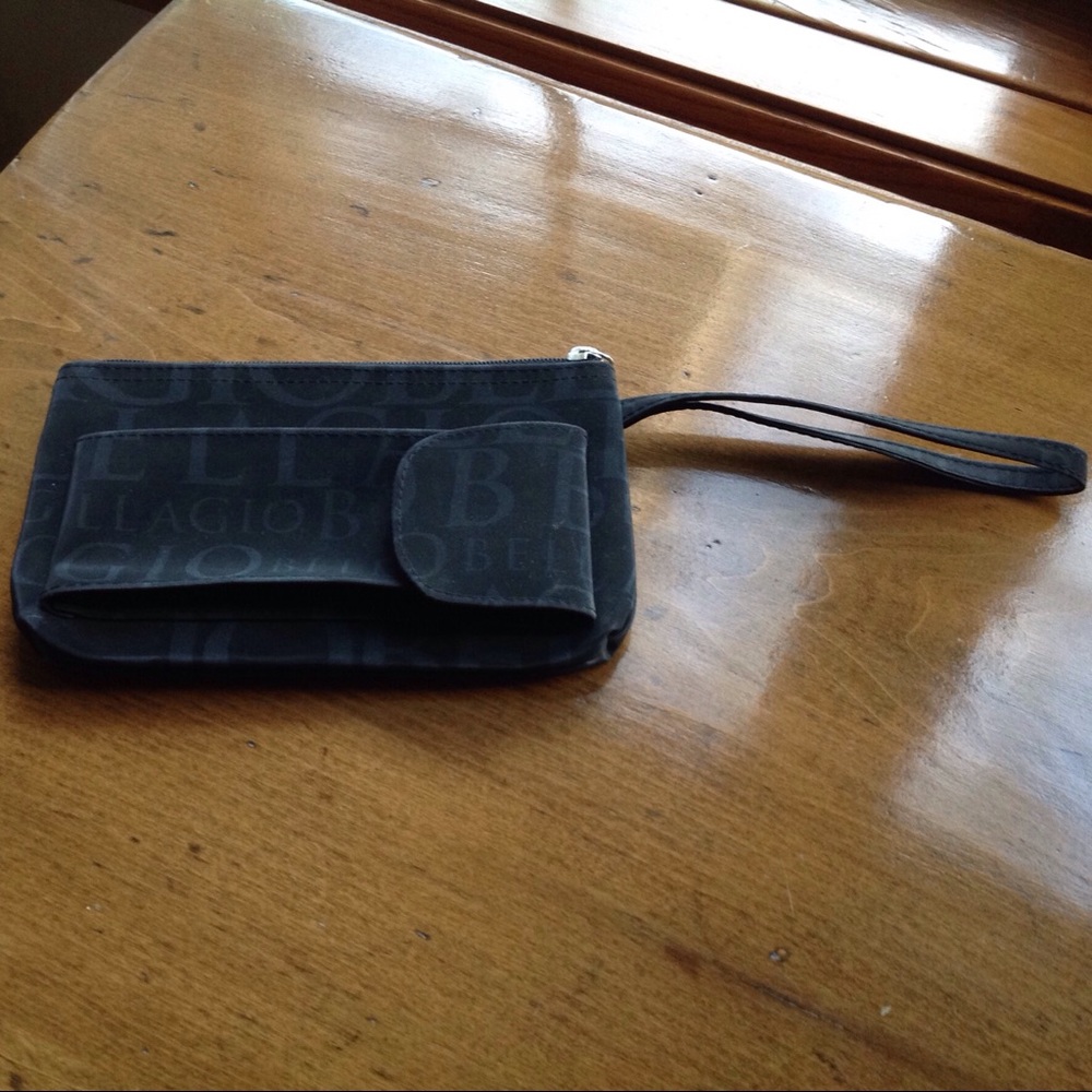 Bellagio black wristlet