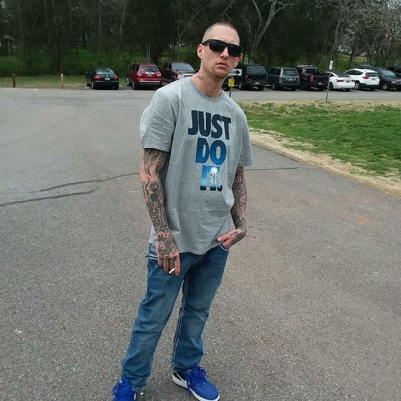 Meet your Posher, Ronnie - Picture 1 of 1