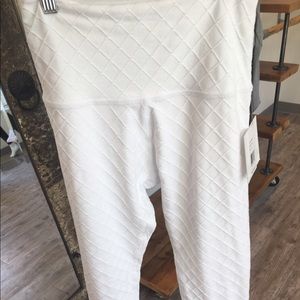New! Beyond yoga quilted legging