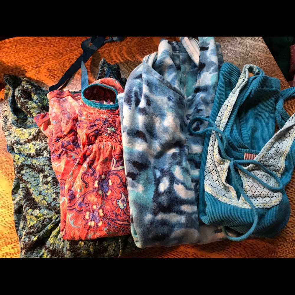 4 free People tops