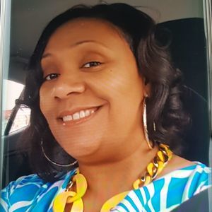 Meet your Posher, Latasha