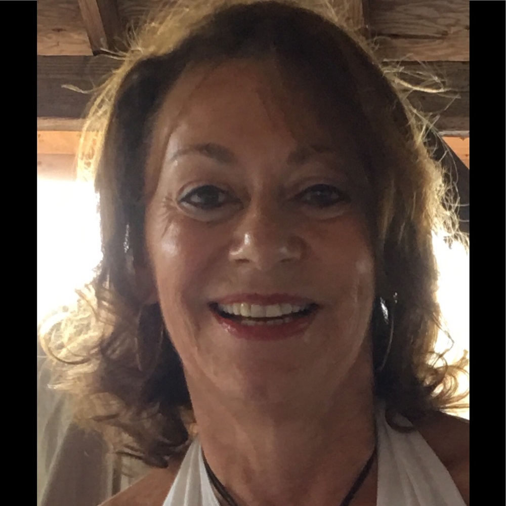 Meet your Posher, Joni