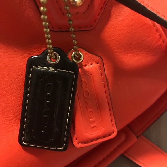 Authentic Coach purse - Picture 4 of 4