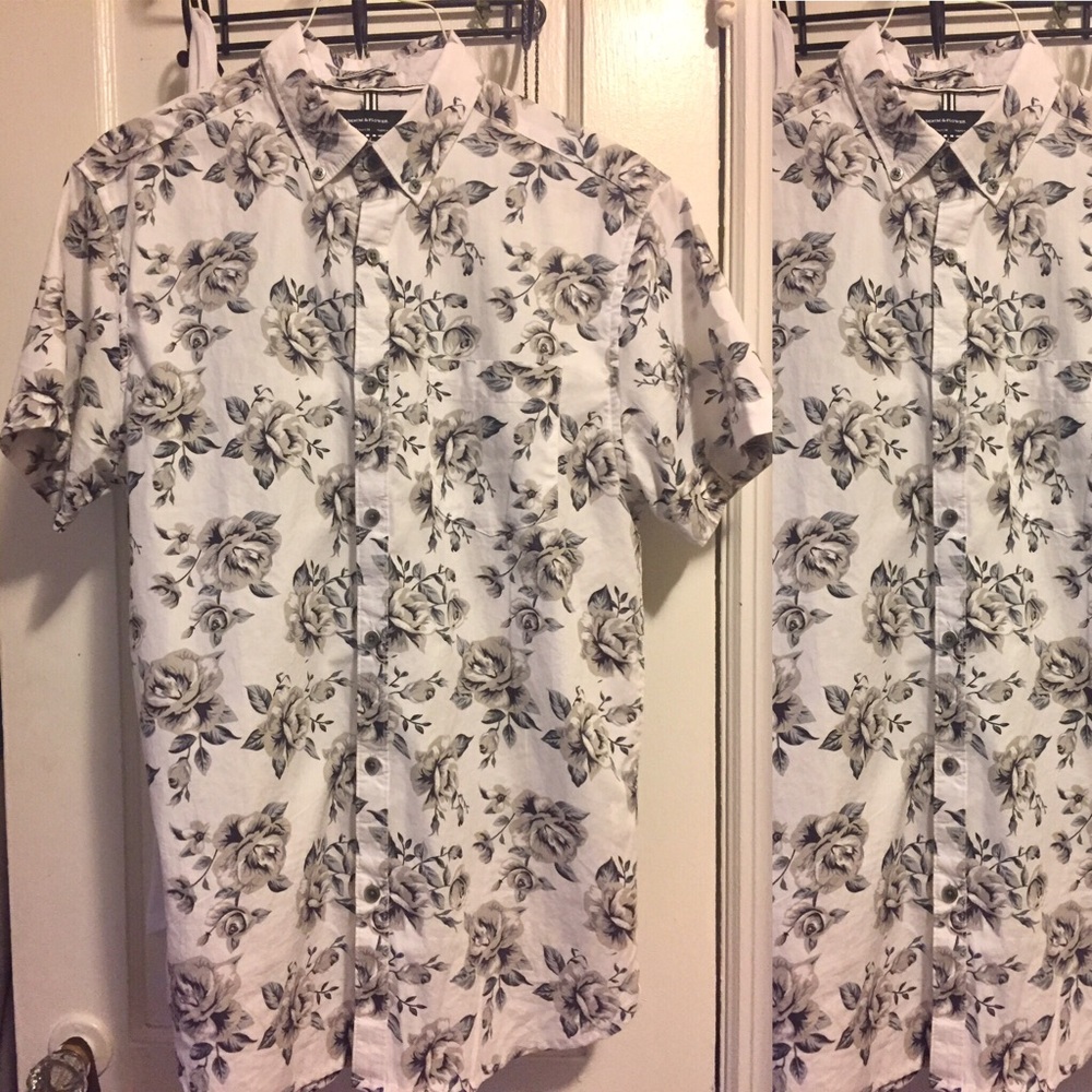 Short-sleeve button-down shirt