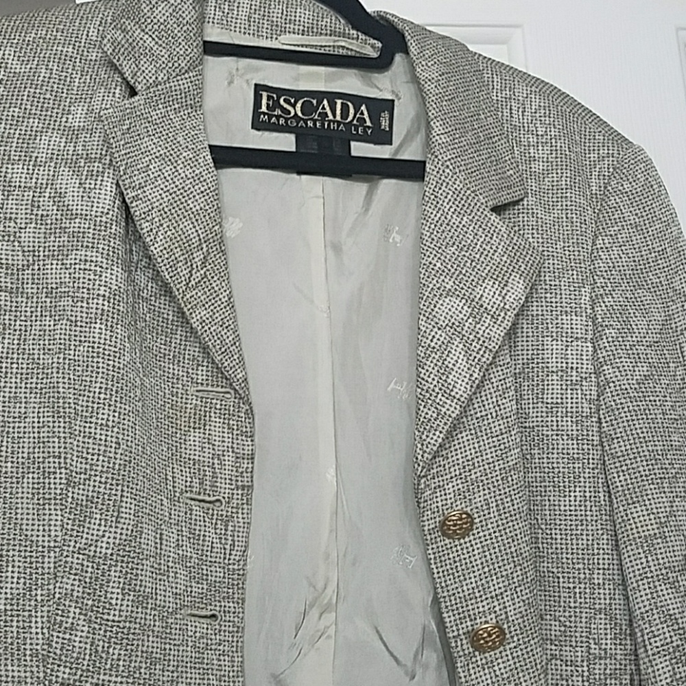 Escada blazer