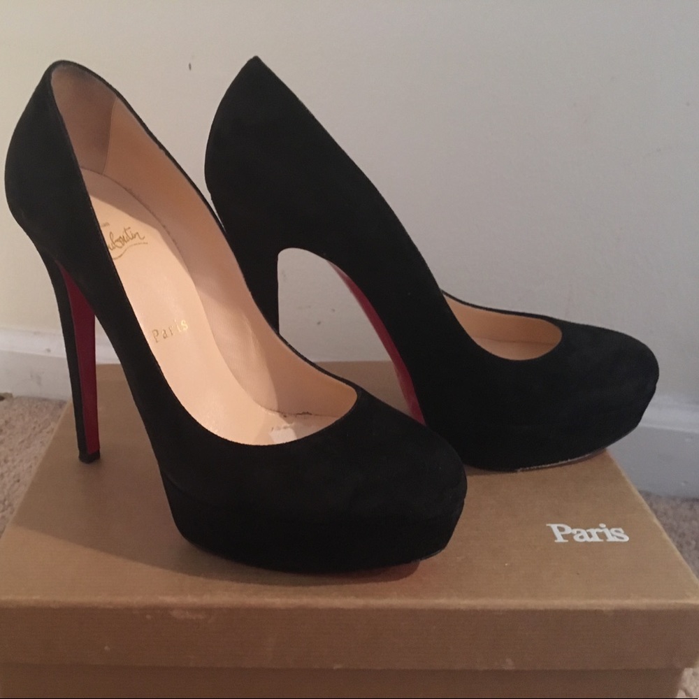 💯 Authentic Christian Louboutin Bianca pumps