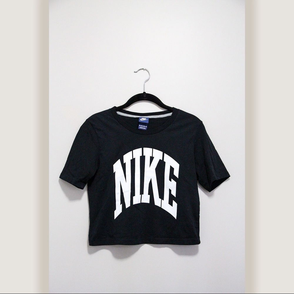NIKE | Cropped Tee