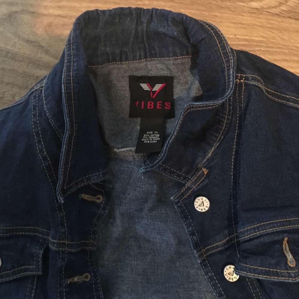 Jean jacket - Picture 2 of 2