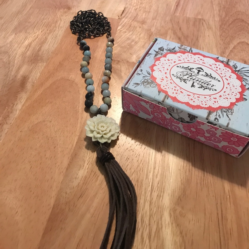 Plunder Design: Gabbie necklace